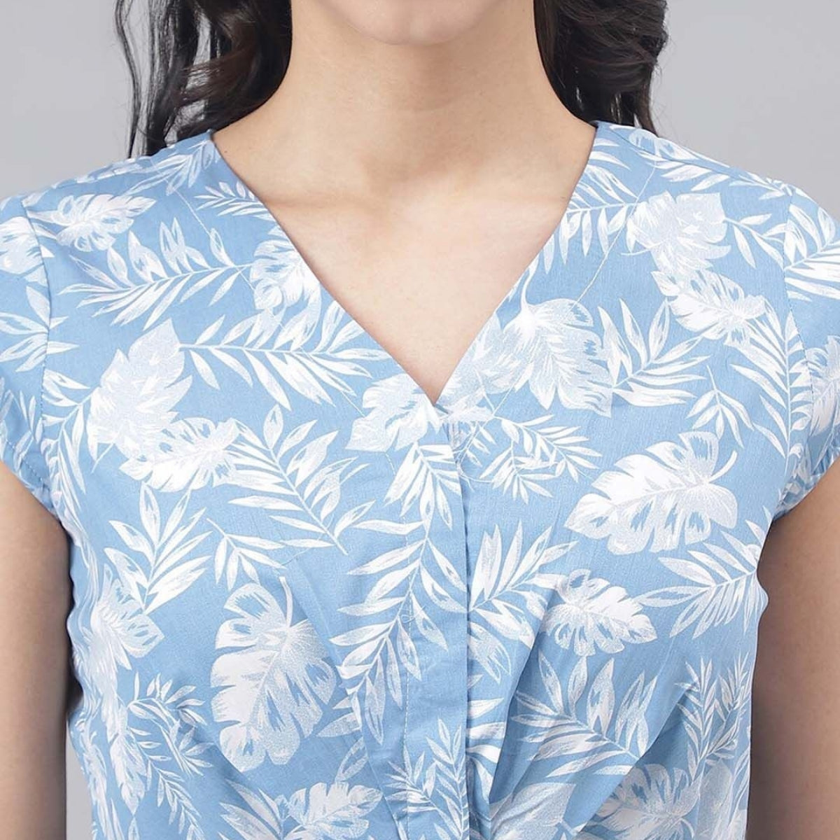 Pack of 4 Women’s Dresses: Chic, Trendy, and Timeless | C-044